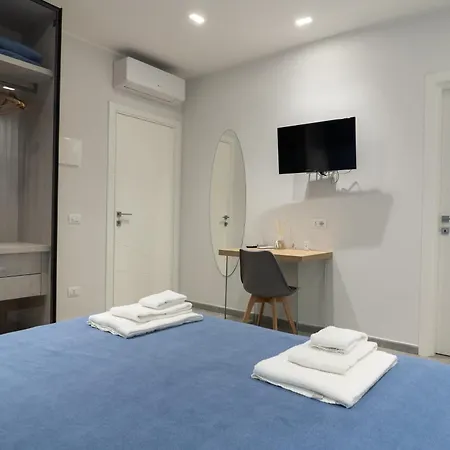 Oda ve Kahvaltı E Dintorni Living